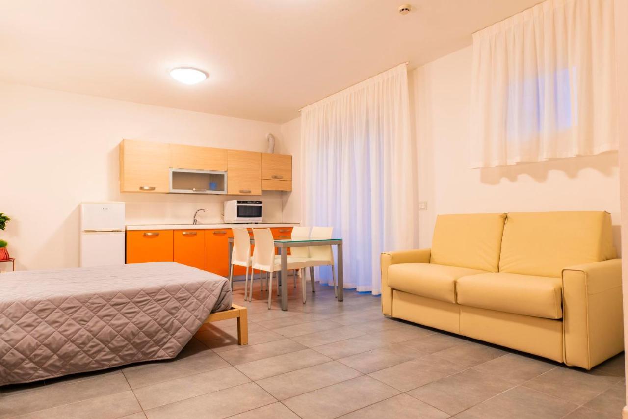 Residence Burano Lido di Jesolo Exterior foto